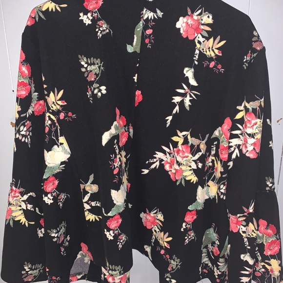 NWT-MATRICES FLORAL FLOWY BLAZER - Picture 2 of 5